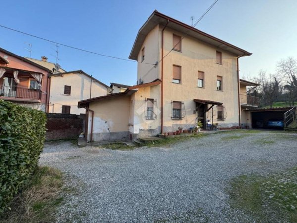 casa indipendente in vendita a Stradella