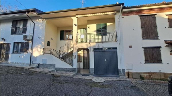 casa semindipendente in vendita a Stradella