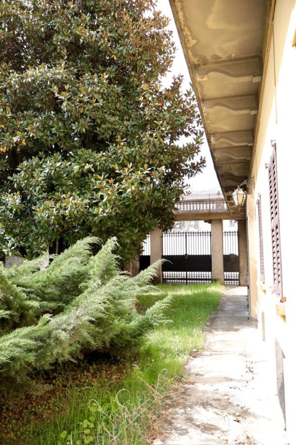 casa indipendente in vendita a Stradella