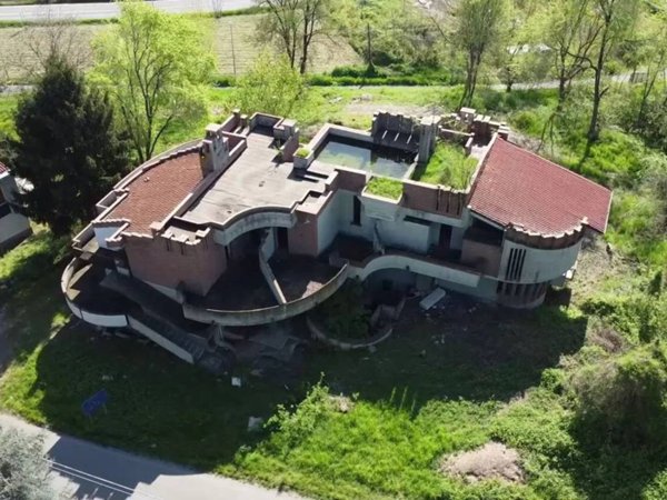 casa indipendente in vendita a Stradella