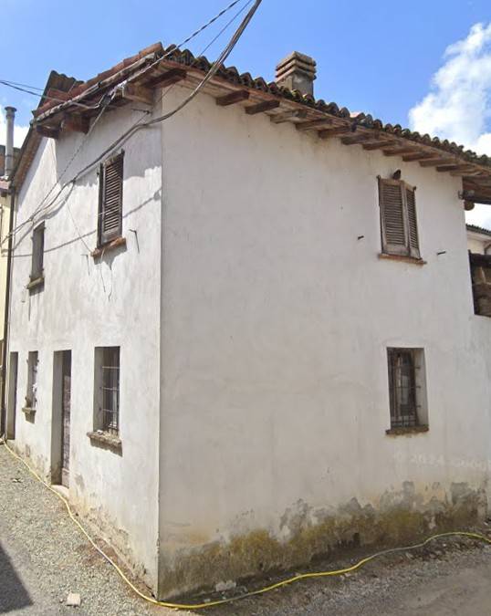 casa indipendente in vendita a Stradella