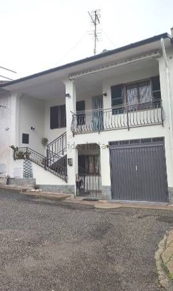 casa semindipendente in vendita a Stradella