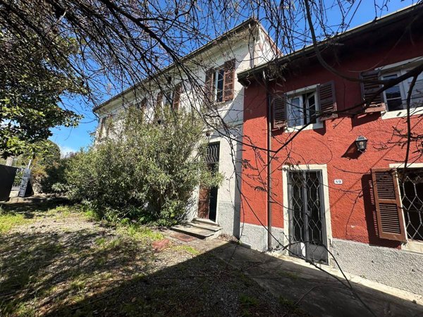 casa indipendente in vendita a Stradella