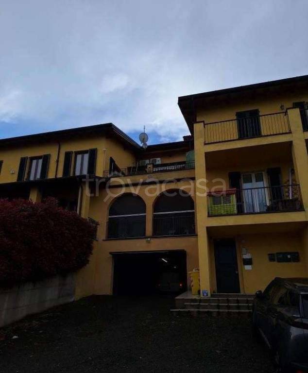 appartamento in vendita a Stradella in zona Casamassimini