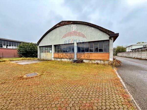 capannone in vendita a Stradella