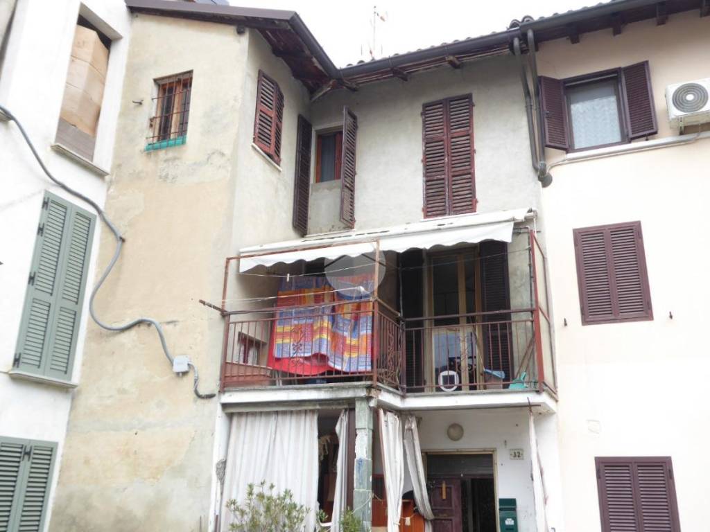 casa indipendente in vendita a Stradella