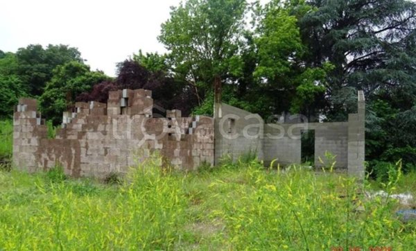 terreno edificabile in vendita a Stradella