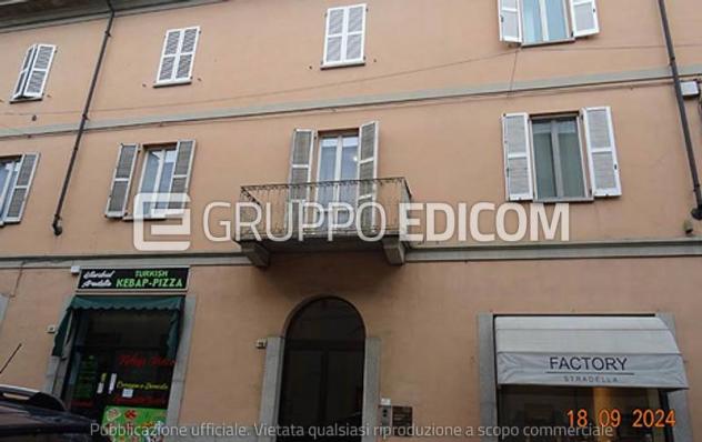 negozio in vendita a Stradella