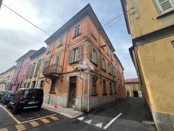 intera palazzina in vendita a Stradella