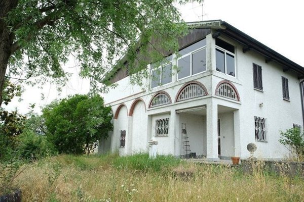 casa indipendente in vendita a Stradella in zona Boccazza