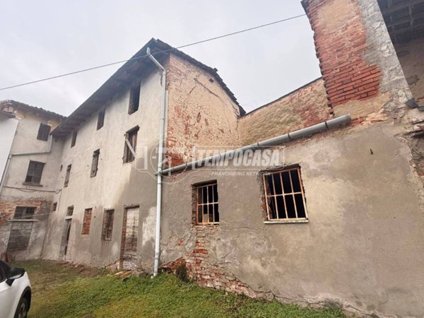 appartamento in vendita a Stradella in zona Colombetta-Piane