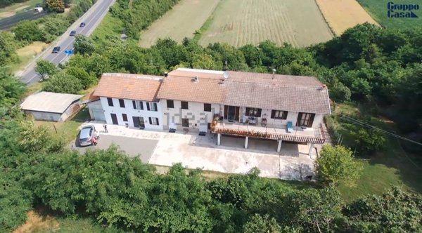 casa semindipendente in vendita a Stradella