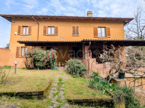 casa indipendente in vendita a Stradella