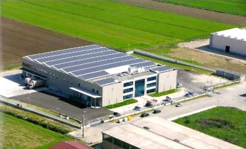 locale commerciale in vendita a Stradella