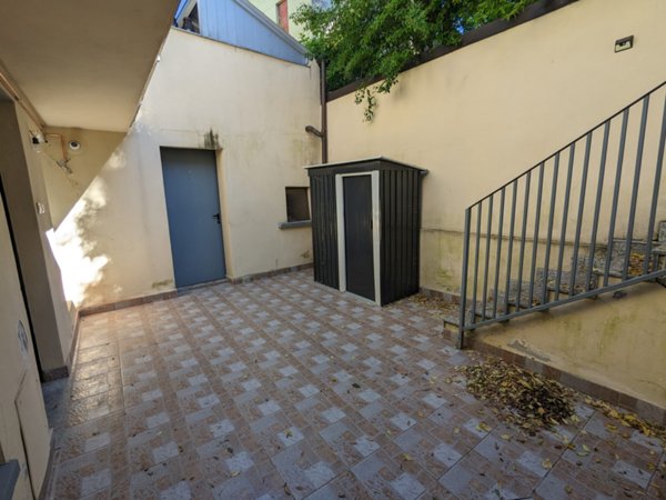 casa indipendente in vendita a Stradella