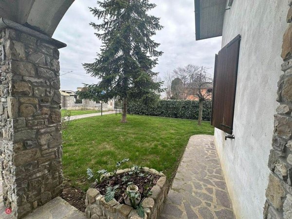 casa indipendente in vendita a Stradella