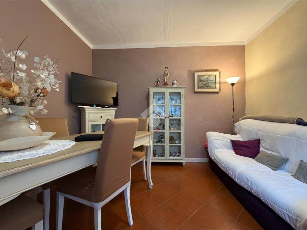 casa indipendente in vendita a Stradella