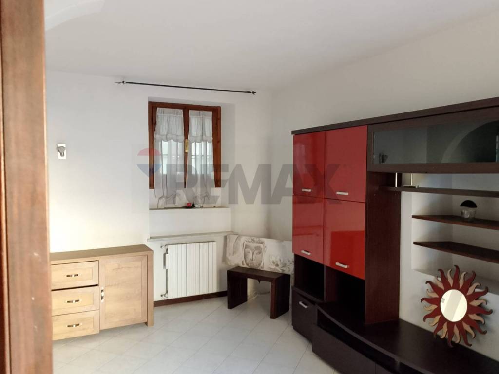 appartamento in vendita a Stradella in zona Montebruciato