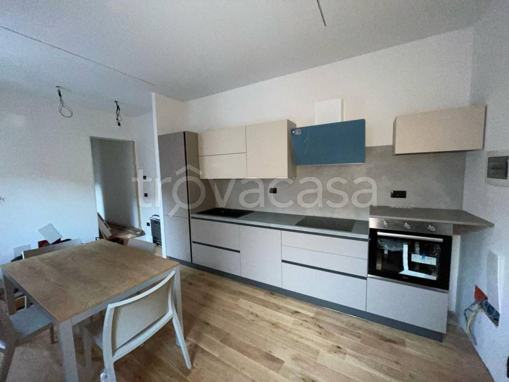 appartamento in vendita a Stradella in zona Montebruciato