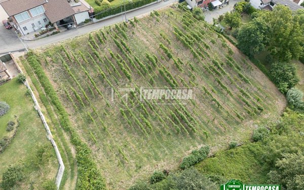 casa indipendente in vendita a Stradella