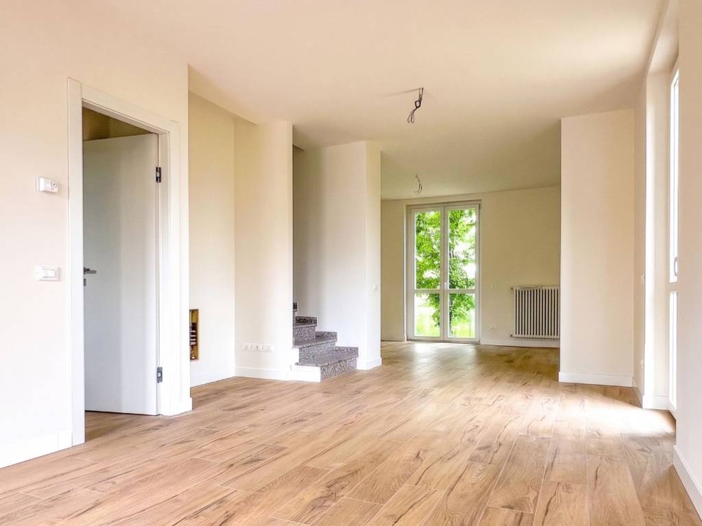 casa indipendente in vendita a Stradella