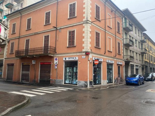 intera palazzina in vendita a Stradella
