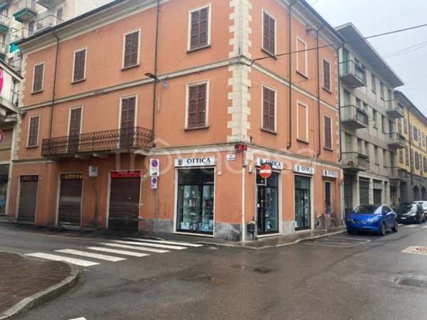 locale di sgombero in vendita a Stradella