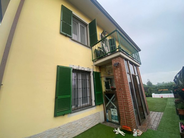 casa indipendente in vendita a Stradella