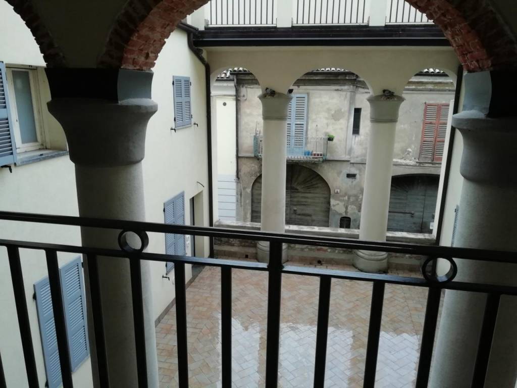 appartamento in vendita a Stradella in zona Montebruciato