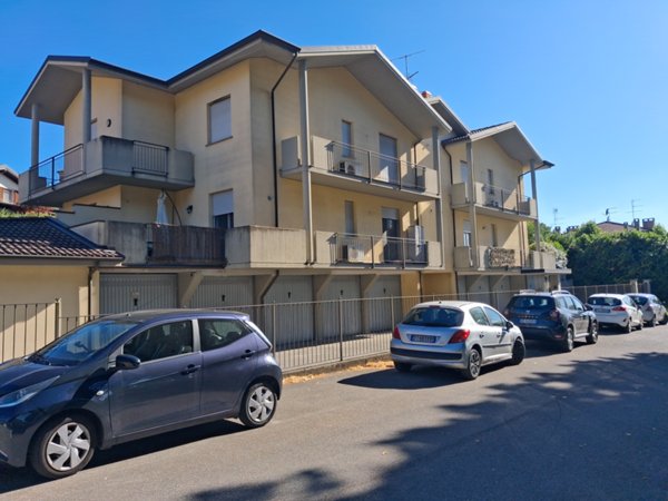 appartamento in vendita a Stradella in zona Cassinello