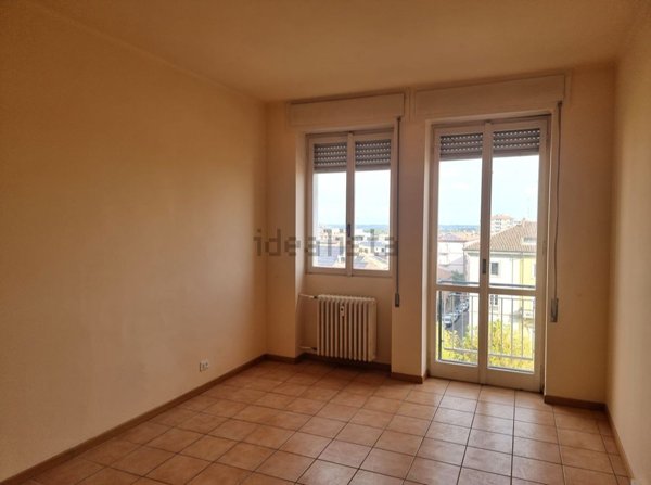 appartamento in vendita a Stradella in zona Montebruciato