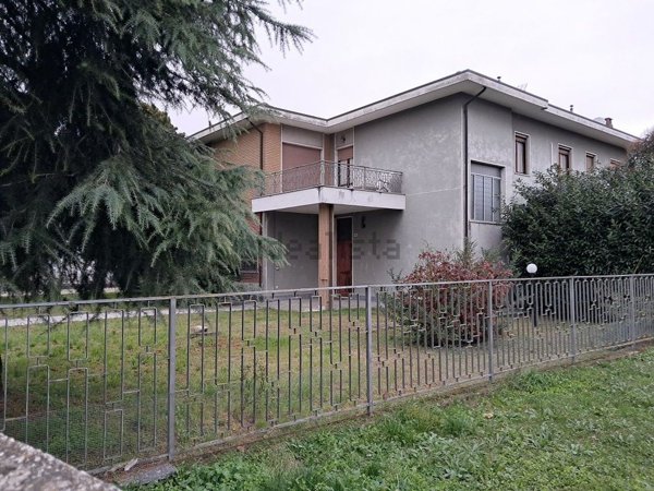 appartamento in vendita a Stradella in zona Montebruciato