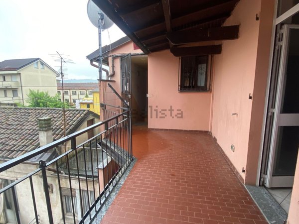appartamento in vendita a Stradella in zona Montebruciato