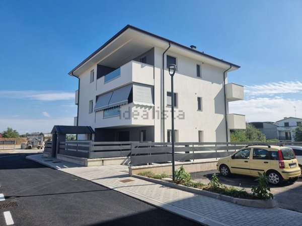 appartamento in vendita a Stradella in zona Montebruciato
