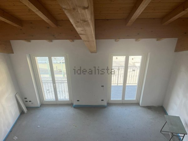 appartamento in vendita a Stradella in zona Montebruciato