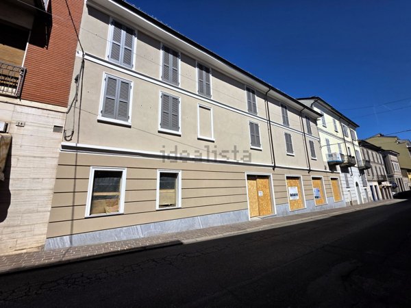 appartamento in vendita a Stradella in zona Montebruciato