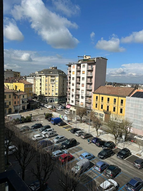 appartamento in vendita a Stradella in zona Montebruciato