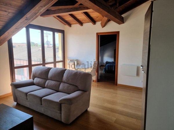 appartamento in vendita a Stradella in zona Colombetta-Piane