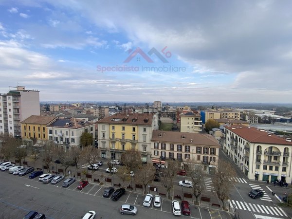 appartamento in vendita a Stradella in zona Montebruciato