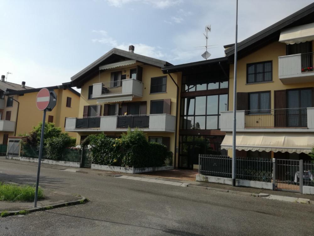 appartamento in vendita a Stradella in zona Montebruciato