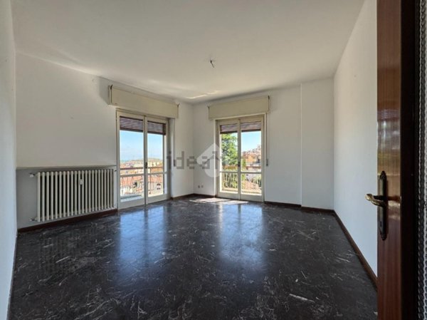 appartamento in vendita a Stradella in zona Montebruciato