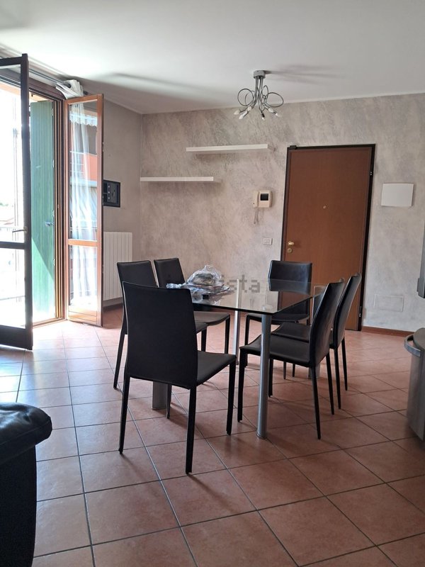 appartamento in vendita a Stradella in zona Montebruciato