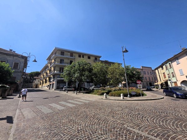 appartamento in vendita a Stradella in zona Montebruciato