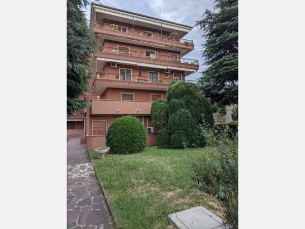 appartamento in vendita a Stradella in zona Montebruciato