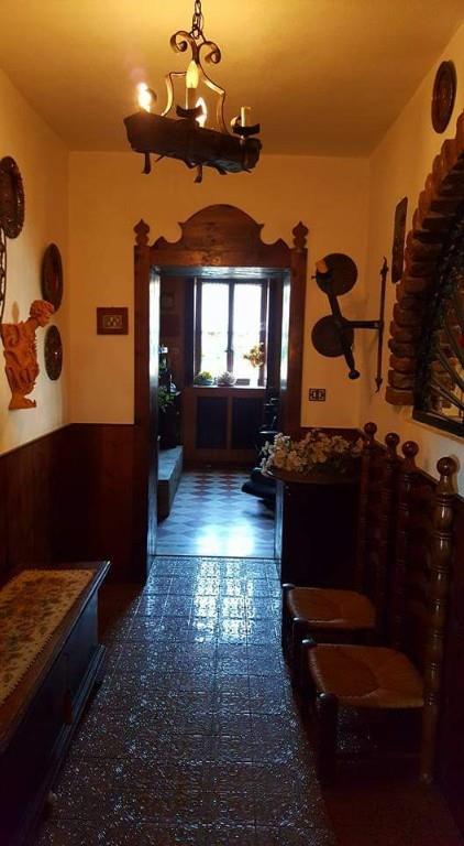 casa indipendente in vendita a Stradella in zona Torre Sacchetti