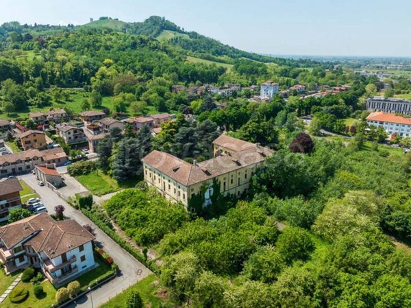 terreno agricolo in vendita a Stradella in zona Montebruciato