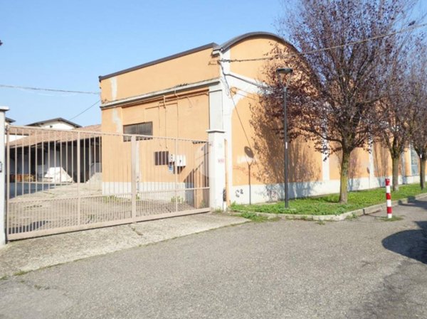 appartamento in vendita a Stradella in zona Montebruciato