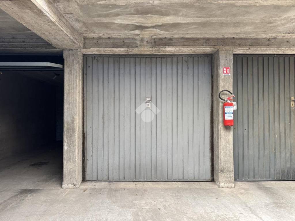 ufficio in vendita a Stradella in zona Montebruciato