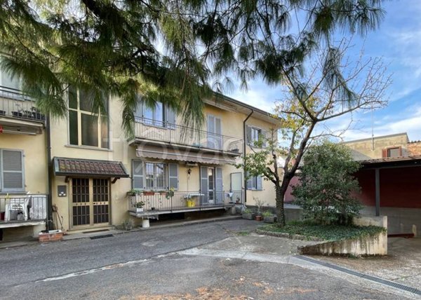 appartamento in vendita a Stradella in zona Montebruciato