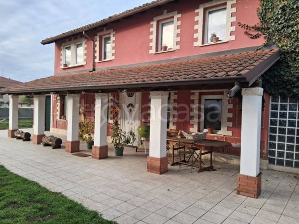 casa indipendente in vendita a Suardi